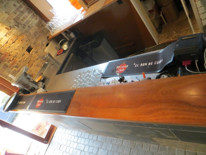 40 HQ Images Timber Bar Tops - Beautiful Live Edge Breakfast Bar Solid Wood WorkTops ...